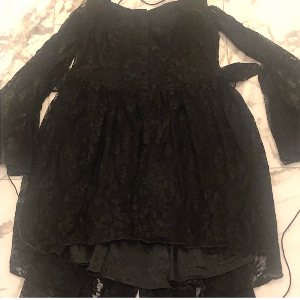 Dark in Love lace dress size xl fits like med - Picture 4 of 6